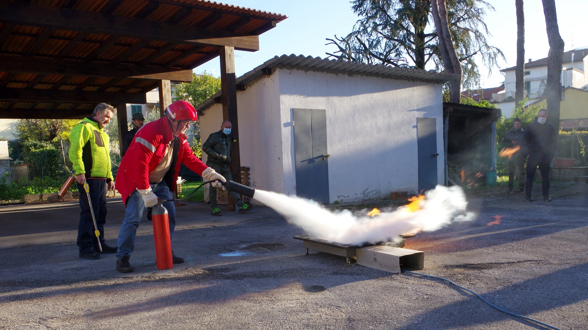 corso come spegnere incendio